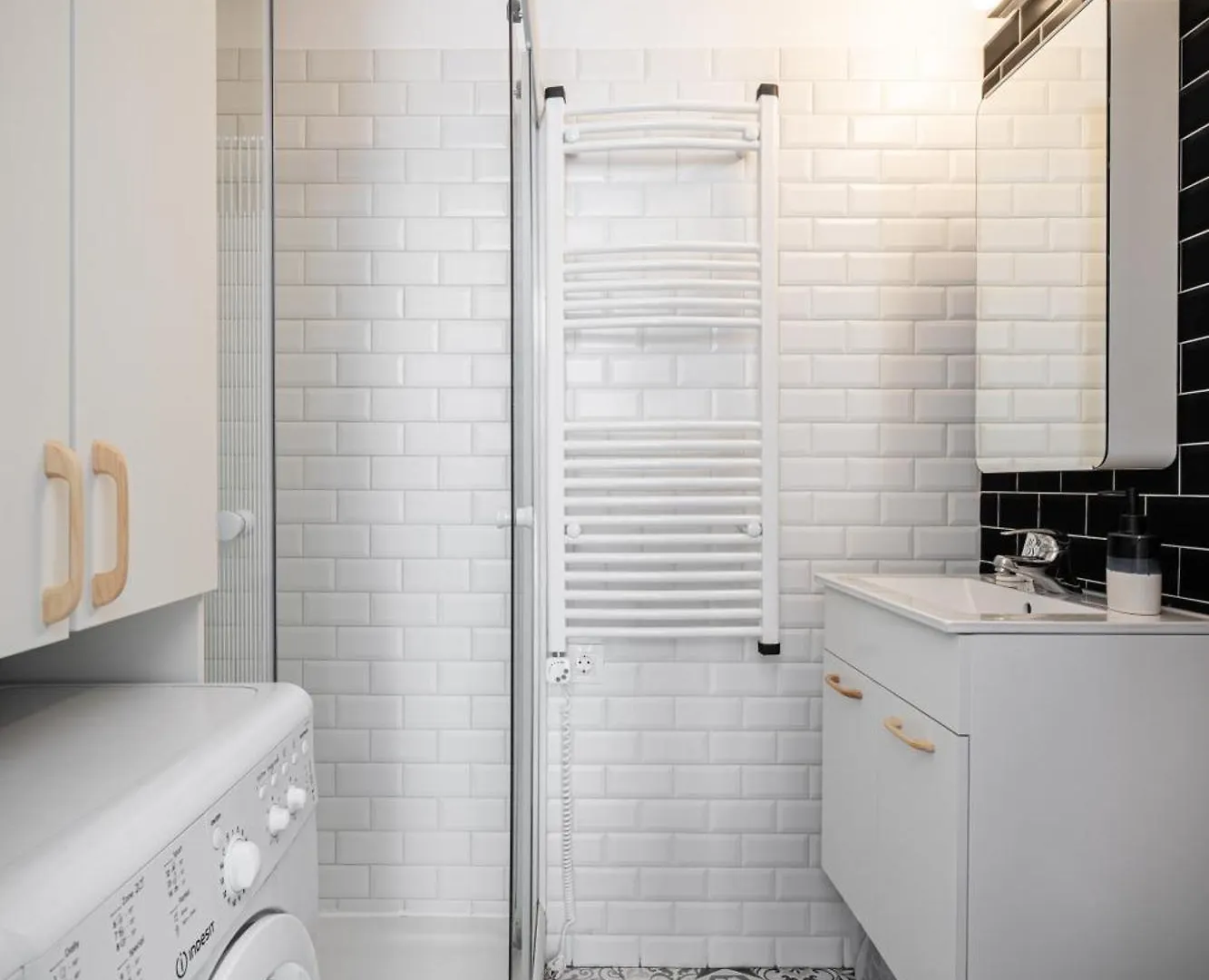 Solar System Apartment With Gallery Budapest